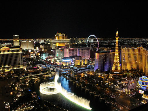 HOW TO SCORE THE BEST DEAL ON LAS VEGAS HOTELS