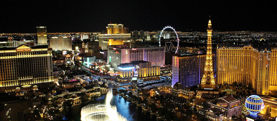 HOW TO SCORE THE BEST DEAL ON LAS VEGAS HOTELS