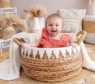 Mini séance photo familiale capturant des moments tendres et authentiques