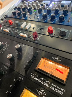 UA1176, Neve 1073, Chandler TG2, Tube-Tech LCA 2B, SSL Bus+