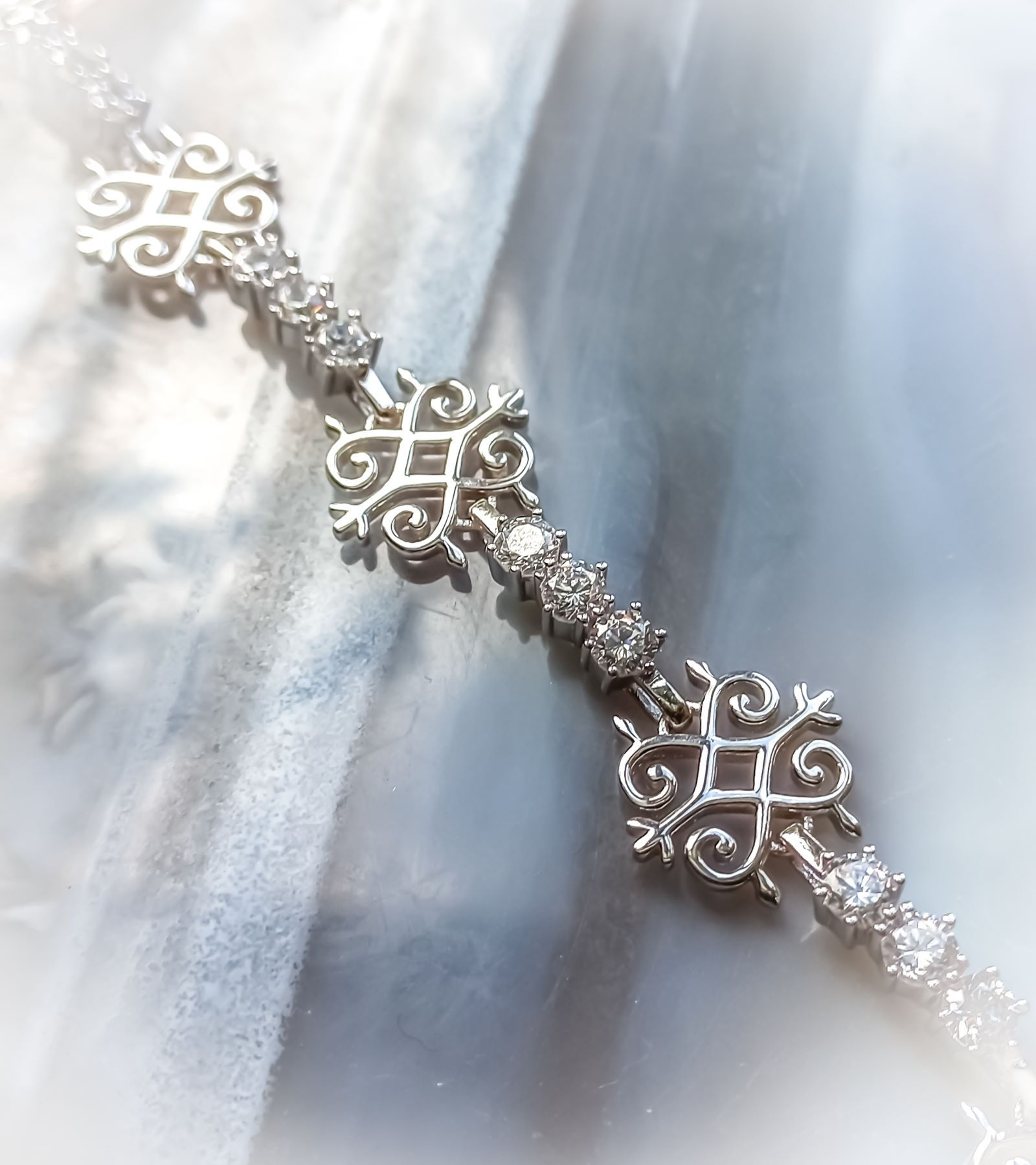 Water Sparkle Bracelet