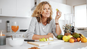 Fasting for Longevity: How Time-Restricted Eating Supports Healthy Aging