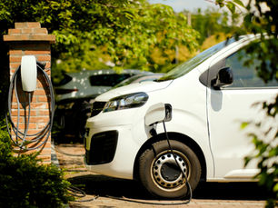 Unlocking the Science of High-Speed EV Charging: How Modern Technology Powers Faster, Safer Charges