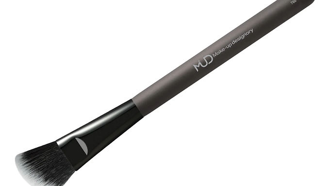 mud - make-up designory #700 angle contour/blush brush