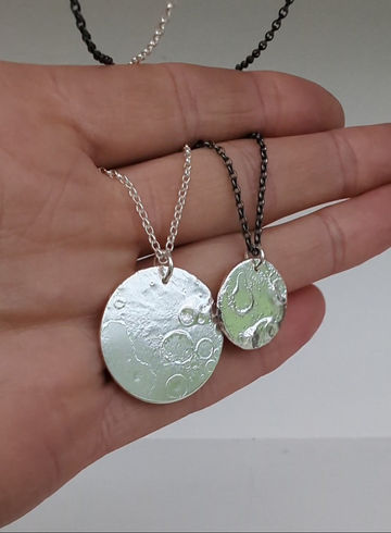 Thumbnail: Full Moon Necklace