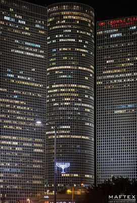 Lighting menorahs TLV (4).jpeg