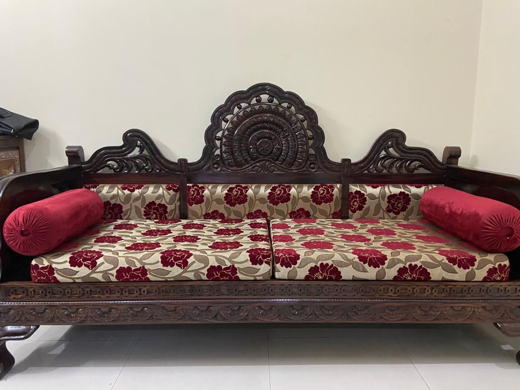 Rosewood diwan with carved crown backrest