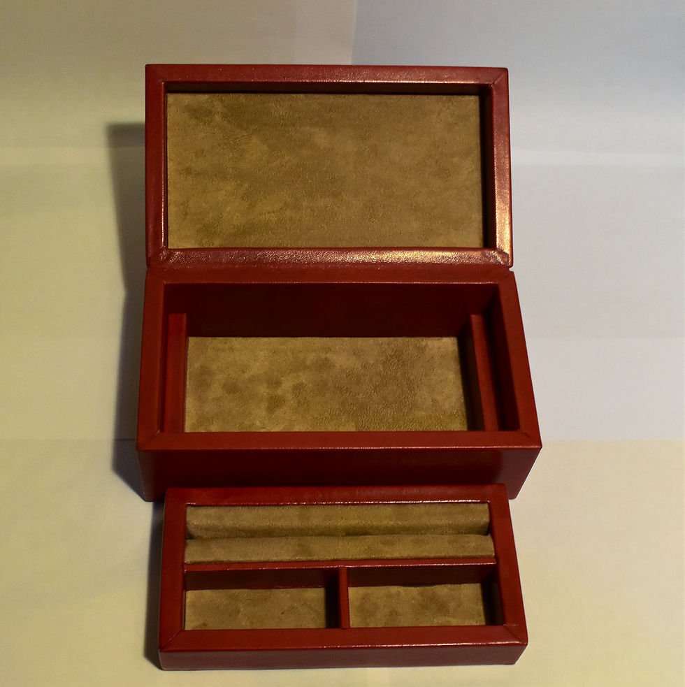 Miniatura: Joyero en piel artesanal