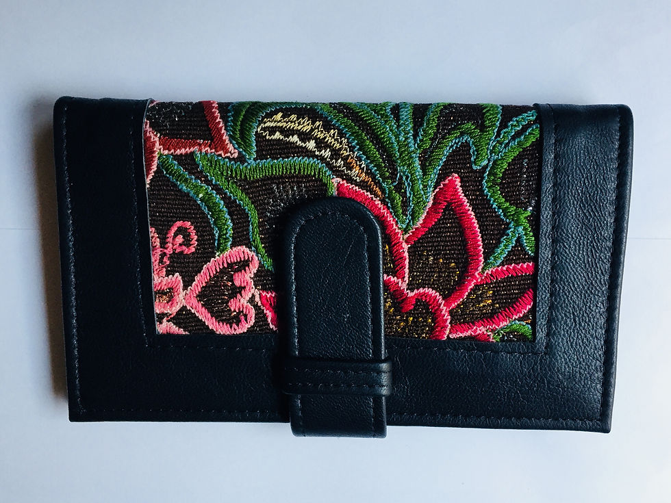 Miniatura: Cartera artesanal para dama en piel tejido Chiapas