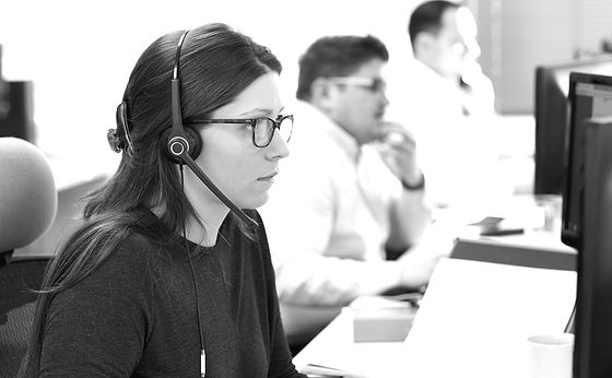 Call center employee (stock photo)