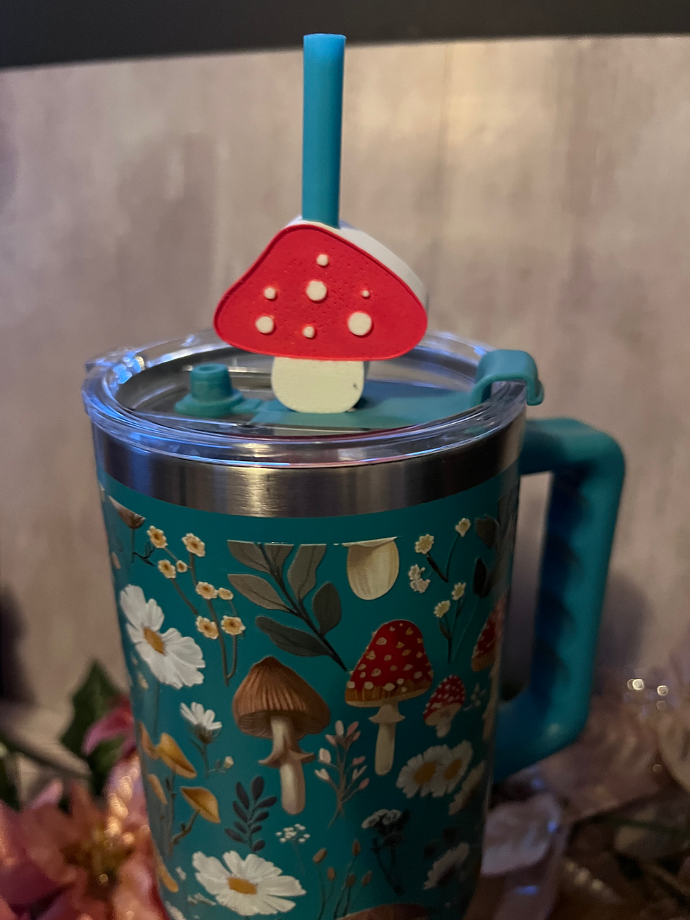 Thumbnail: Mushroom straw topper 