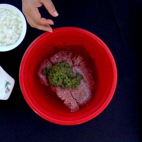 Carne molida con sofrito. Receta de su libro Cooking Con Omi A Love Story to Puerto Rican Home Cooking.