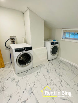 125 Oak BR second floor