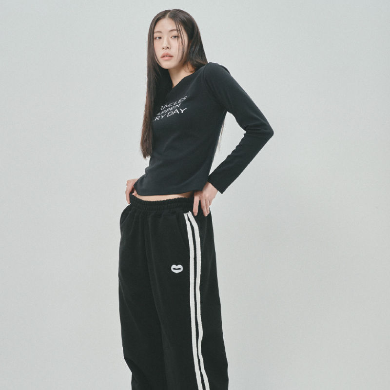 섬네일: Slogan Long Sleeve Black