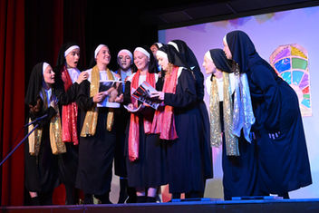 Sisters - Élite on stage