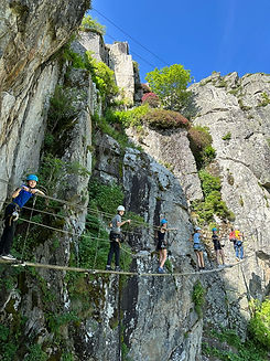 ESCALADE COLONIE.jpg
