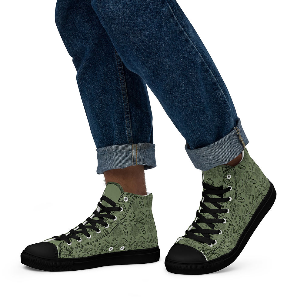 Thumbnail: Lesbian Print Men’s high top canvas shoes