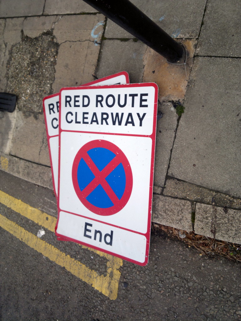 clearway road sign