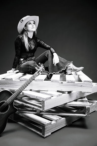 carly mozsny photo shoot