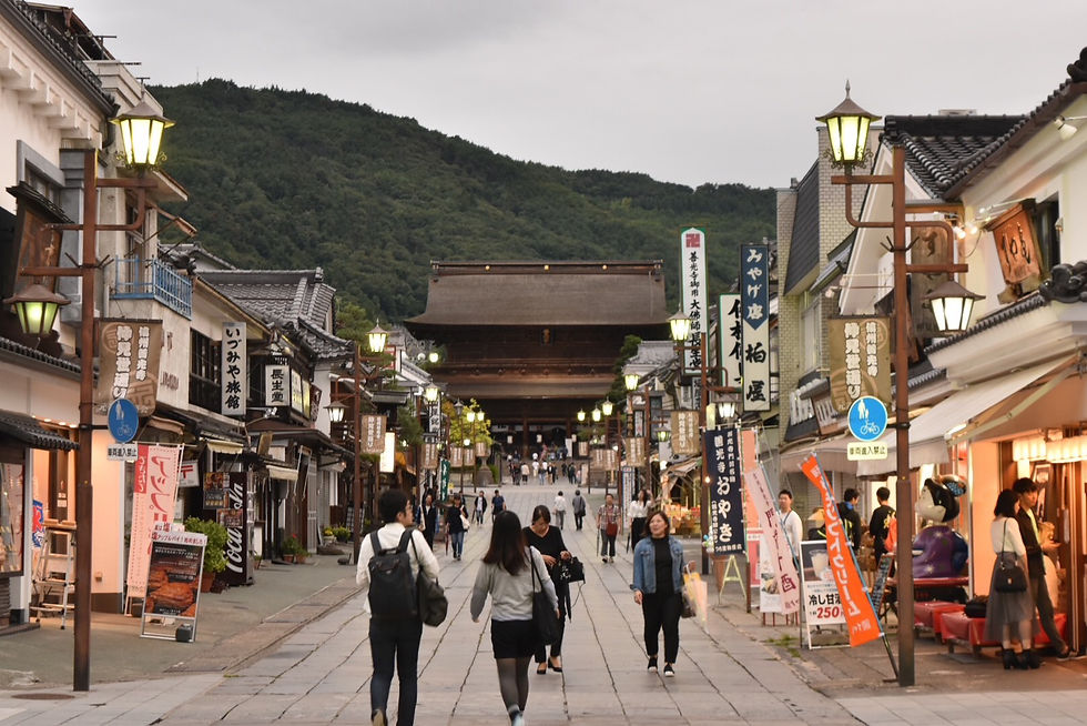 善光寺への道。朝起きれず・・・