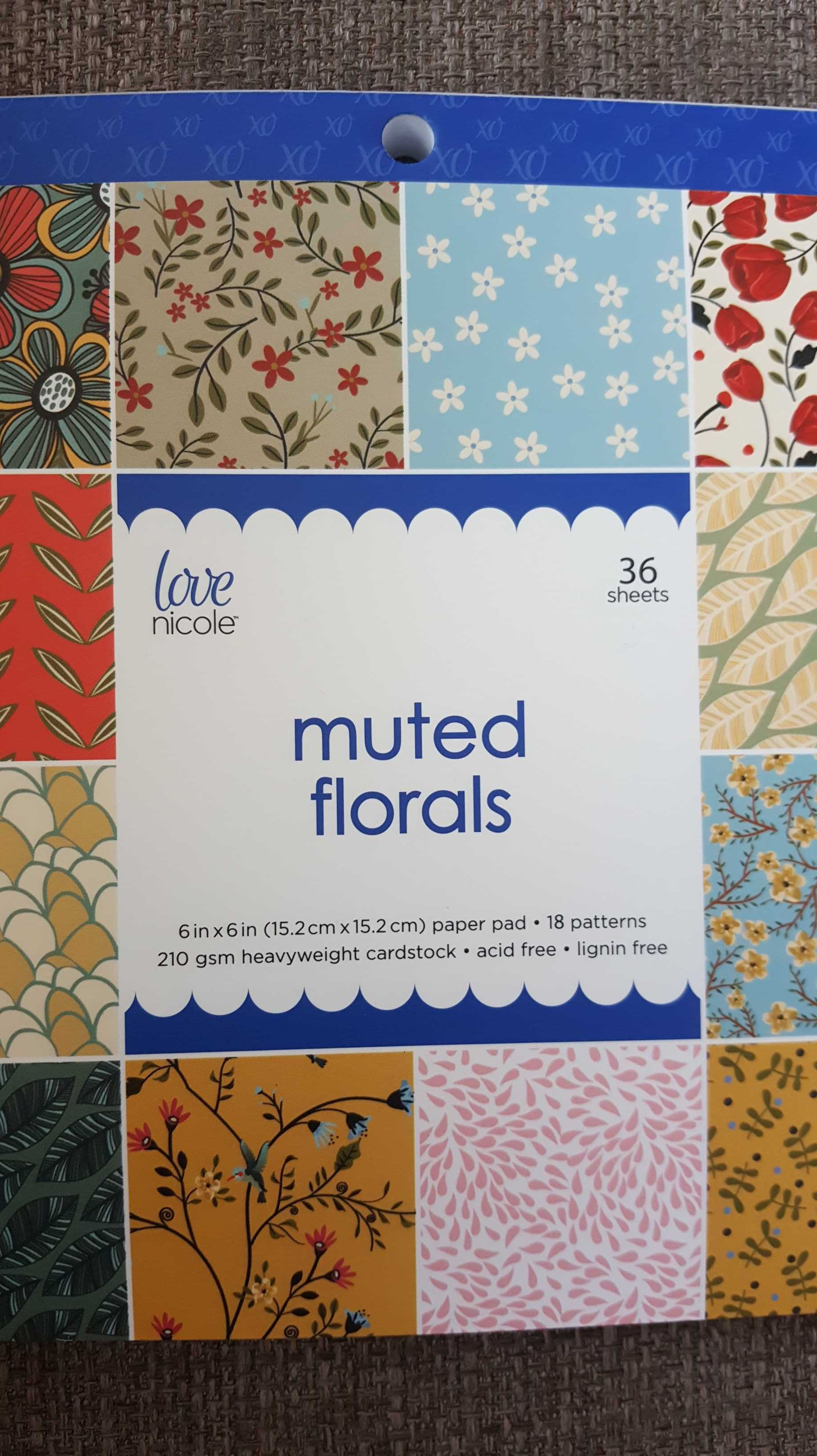 סטאק 6*6 פרחוני צבעוני 36 דפים Nicole