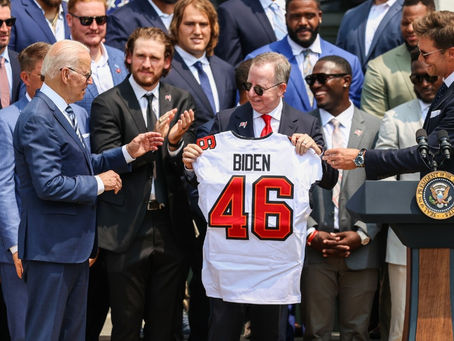 Campeones Buccaneers visitan a Joe Biden en la Casa Blanca