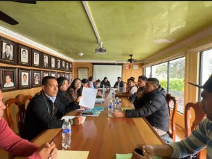 Presidente Municipal de Mazatecochco propone a secretario de Ayuntamiento y regidores de oposición se niegan a la aprobación, denigrando los derechos políticos de la persona que fue propuesta.