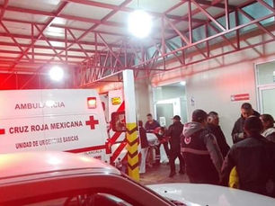 Colapsa drenaje sanitario en Hospital Regional del Sur y evacuan a pacientes