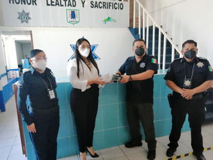 ENTREGAN INSUMOS A PERSONAL DE SEGURIDAD PÚBLICA DE AMAXAC