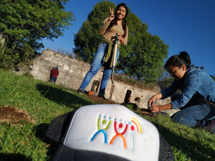 Jóvenes de “Espacio XXI” buscan generar conciencia ambiental y realizan reforestación