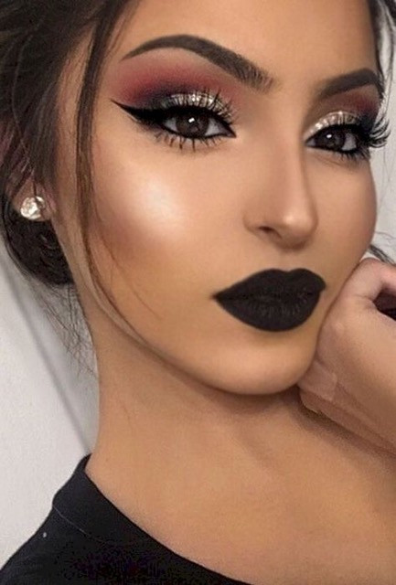 Too much makeup can be very unappealing to your date