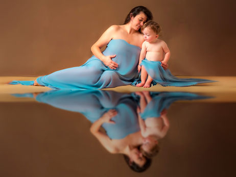 Celebrate The Motherhood Journey With A Photoshoot