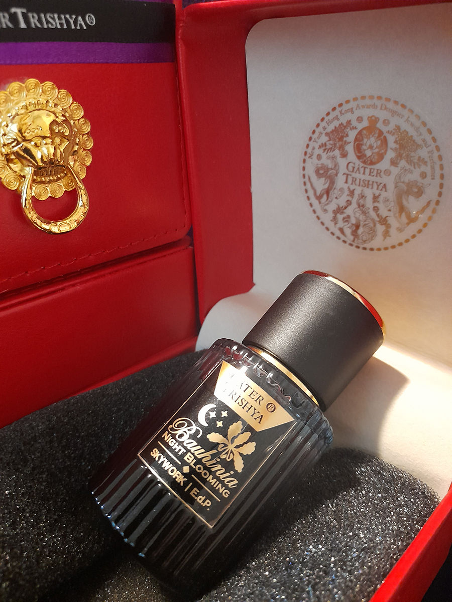 Thumbnail: Bauhinia-Night-Blooming-Eau-de-Parfum-30ml-夜紫荊-香水-30毫升