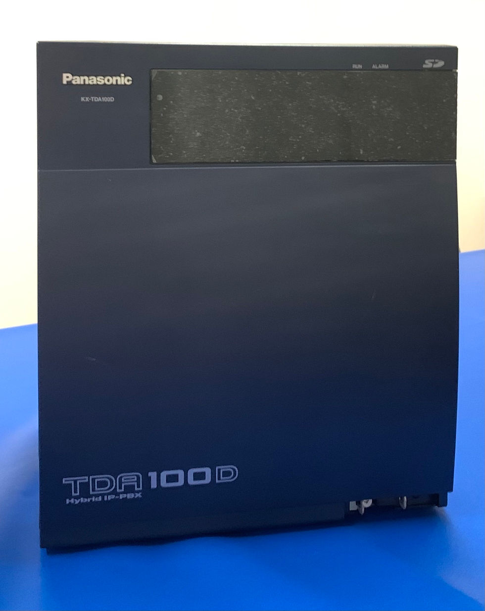Thumbnail: KX-TDA100DBP(มือสอง) ตุ้สาขาดิจิตอล  Digital PBX (พร้อมแผง 8 สายนอก/24 สายใน)
