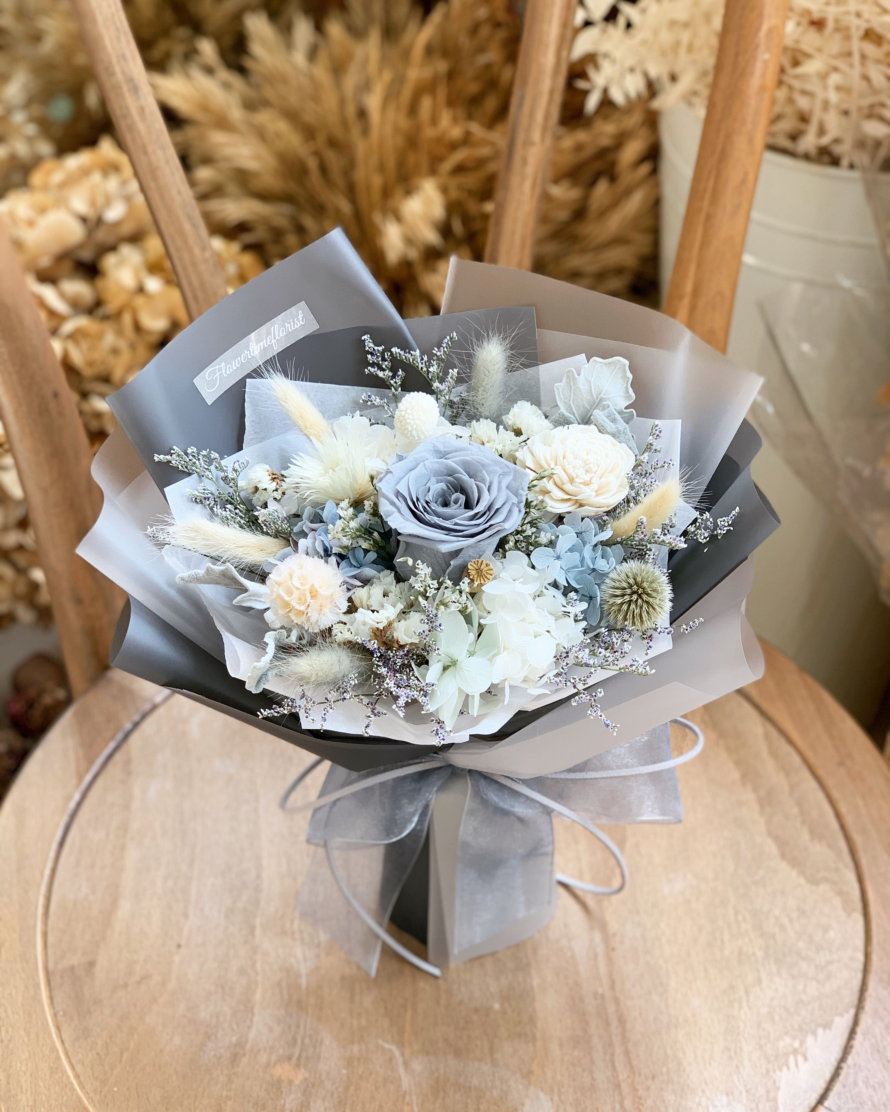 冰藍保鮮玫瑰花束