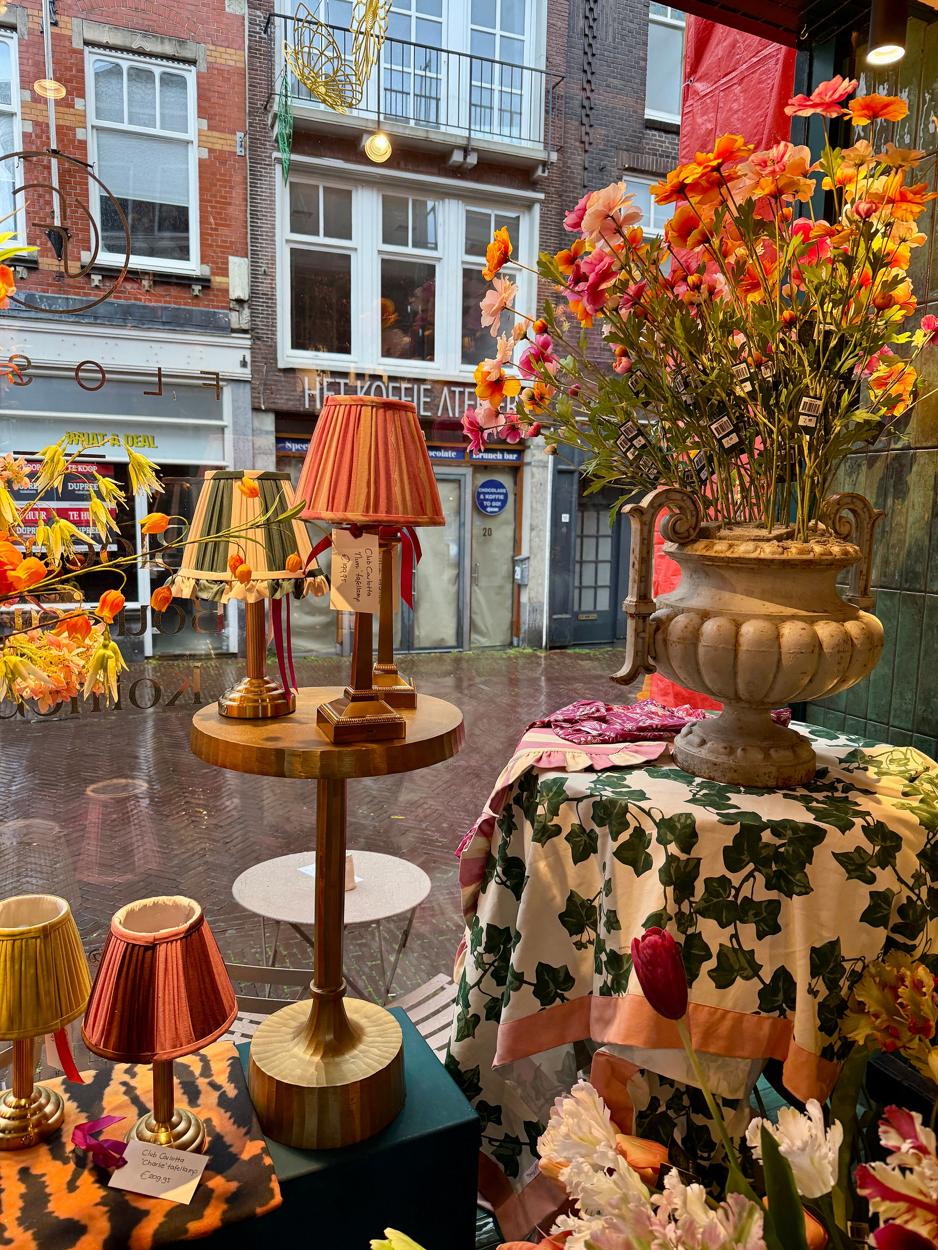 Flossy, koffiebar en bloemenzaak in Gouda, Nederland