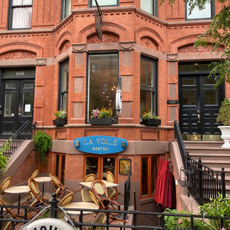 Beautiful building of Newbury Guest House, Boston