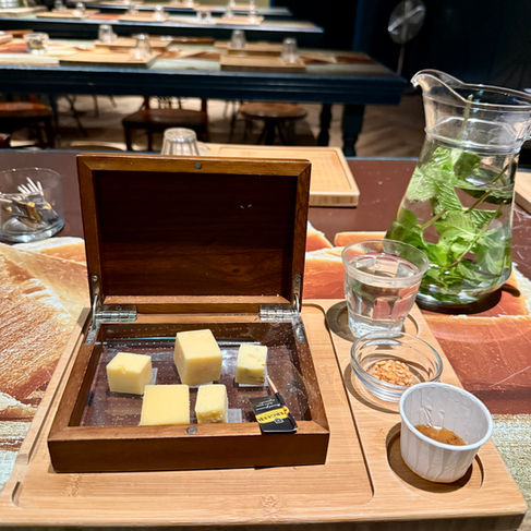 Tasting at the interactive museum at the Gouda Ch