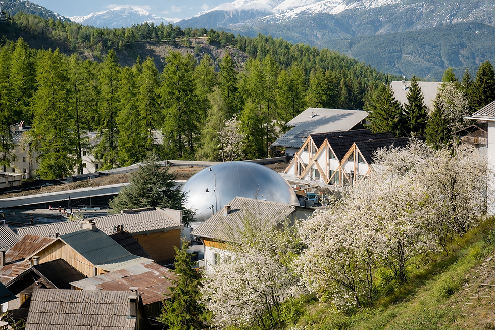 De gloednieuwe Dome in Valberg, France