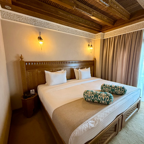 slaapkamer in het boetiek hotel Kosh Havuz in Samarkand, Oezbekistan