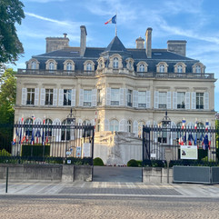 Het indrukwekkende Hotel de Ville op de Boulevard du Champagne in Épernay