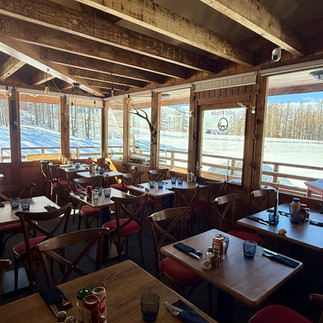Wapiti Lake restaurant in Valberg on the ski slope