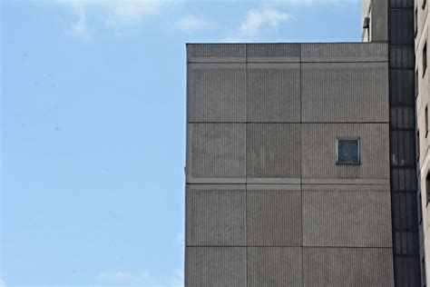 Honeckers Fenster am Alexanderplatz: Das Geheimnis eines einzigen Fensters