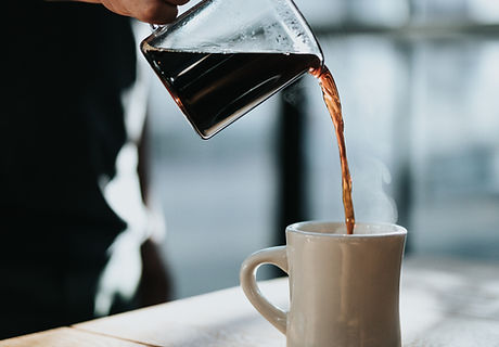 café que sirve