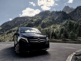 MB-TAXI-VTC-CHAMONIX-1_edited.jpg