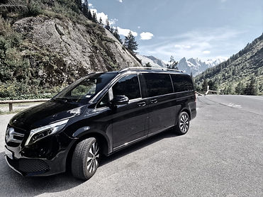 MB-TAXI-VTC-CHAMONIX-2_edited.jpg