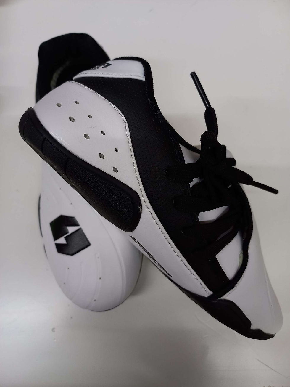 Thumbnail: Vilosity shose TKD