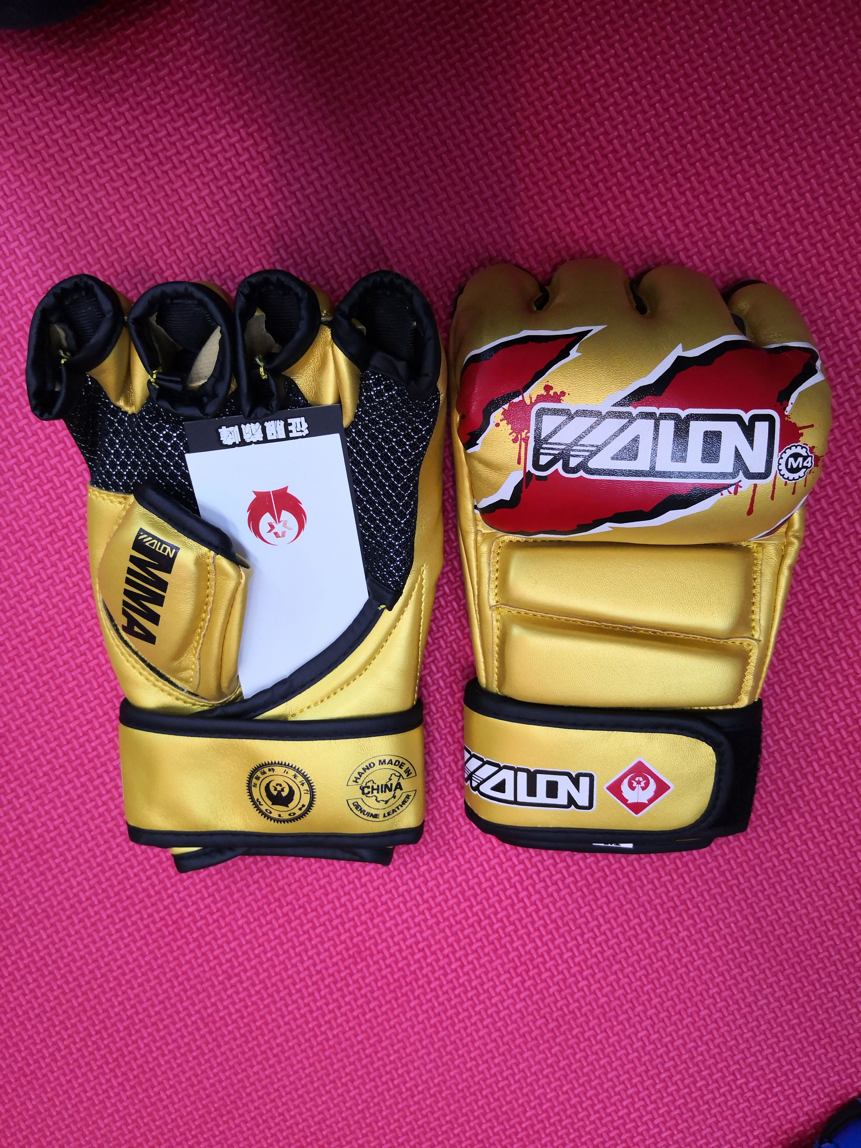 Finger MMA glove