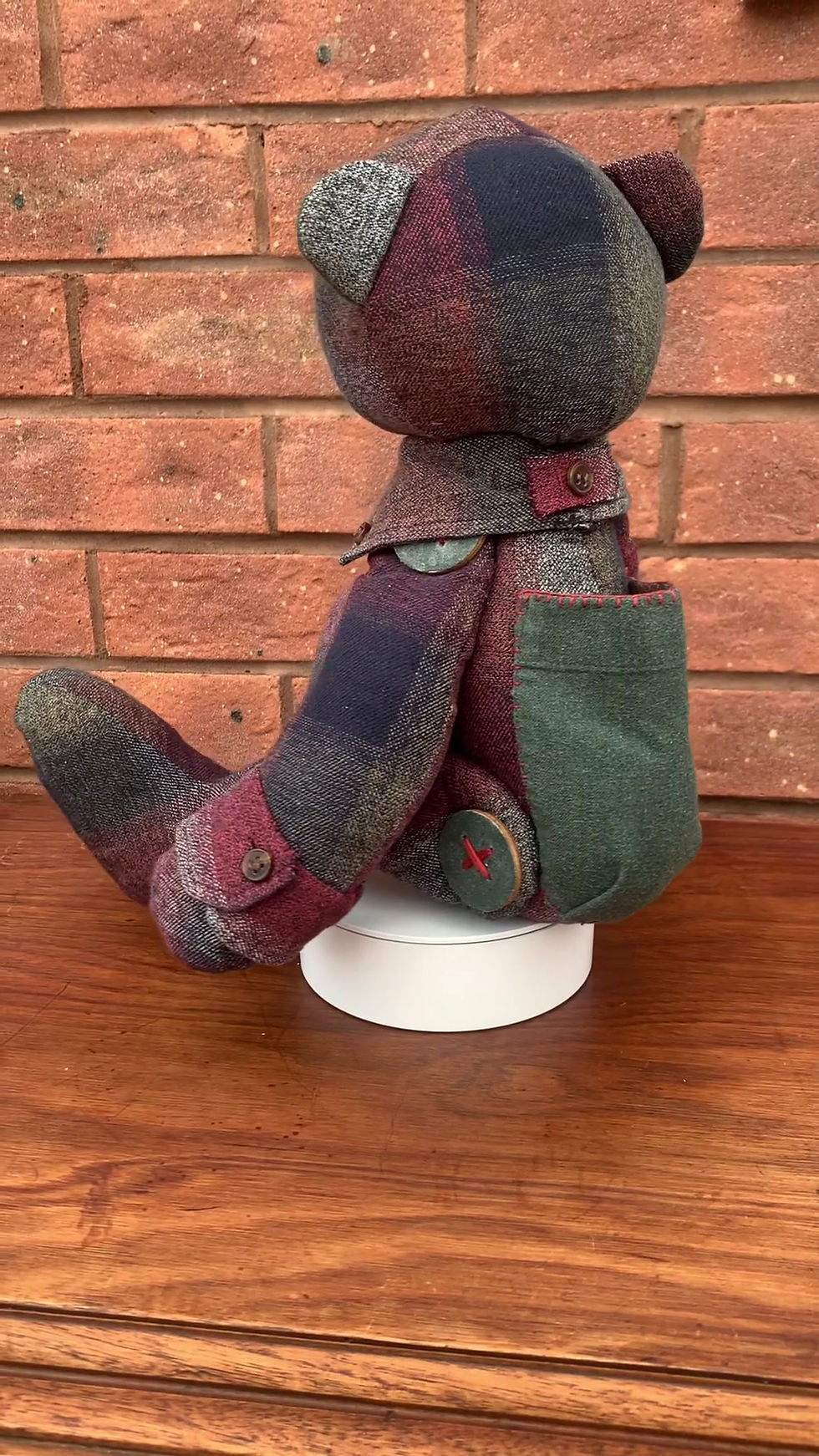 Thumbnail: Buttons Memory Bear video