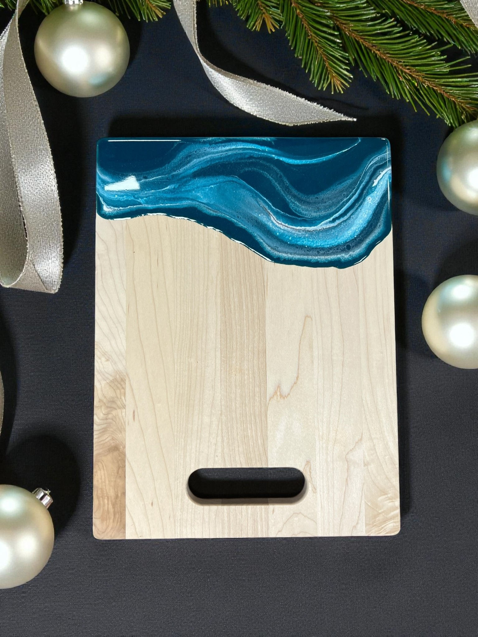 Maple 12 X 9 keyhole cheese board